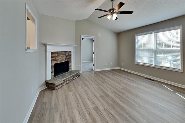 Photo - 178 Colton Dr