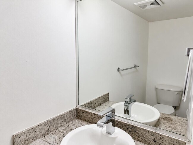 13958-13108 108 Ave Unit 107
