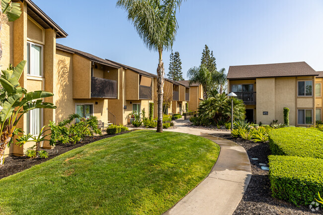 Hunters Run Apartments - El Cajon, CA | ForRent.com