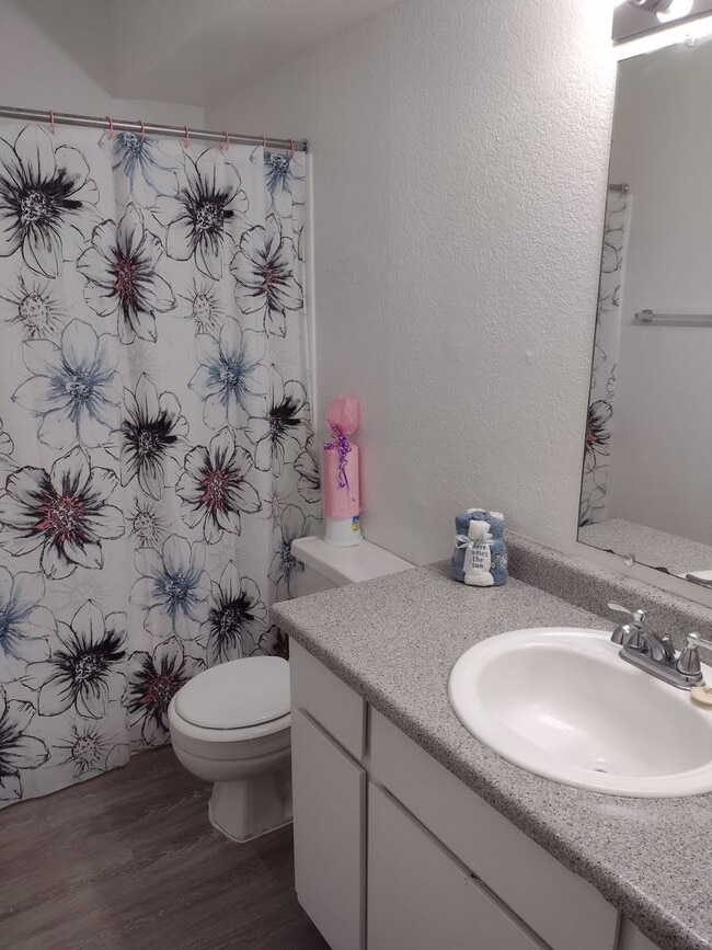 Mountain Lakes Apartments
