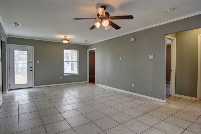 5825 Skylark Dr