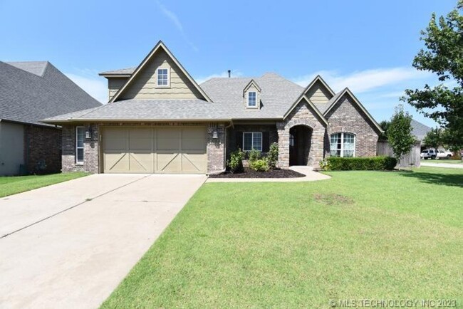 Room for the whole family in this 5 bedroo... - Room for the whole family in this 5 bedroo... Casa