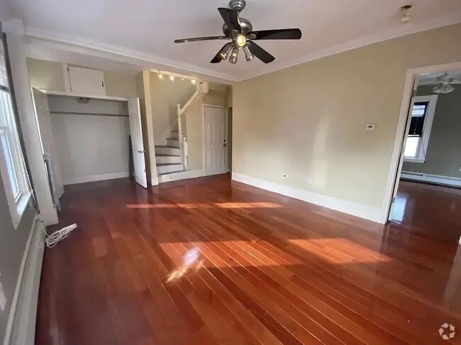 Building Photo - 67 Flint St Rental