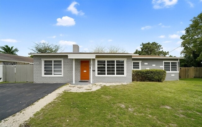 Building Photo - 55 NE 25th St Rental