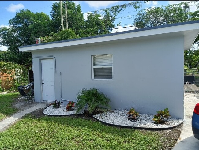 Photo - 1590 NW 123rd St