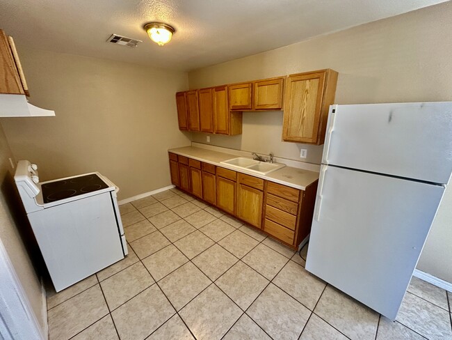 Photo - 218 E 14th St