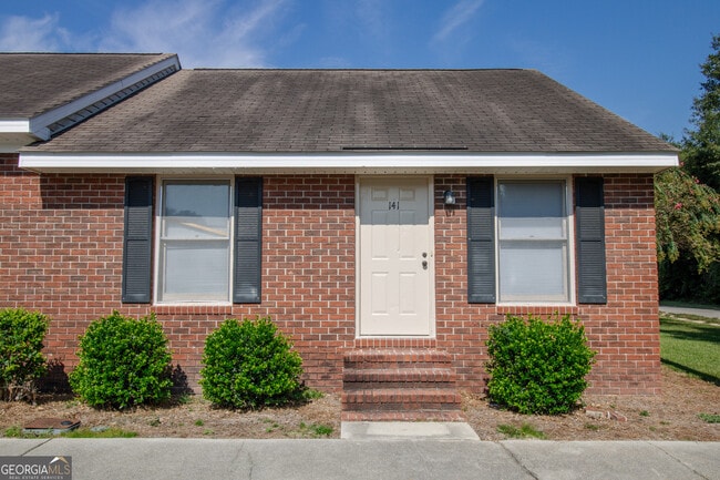 Building Photo - 14-114 Lanier Dr Rental