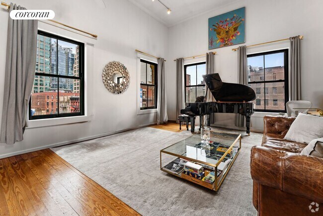 Building Photo - 53 Grand St Rental