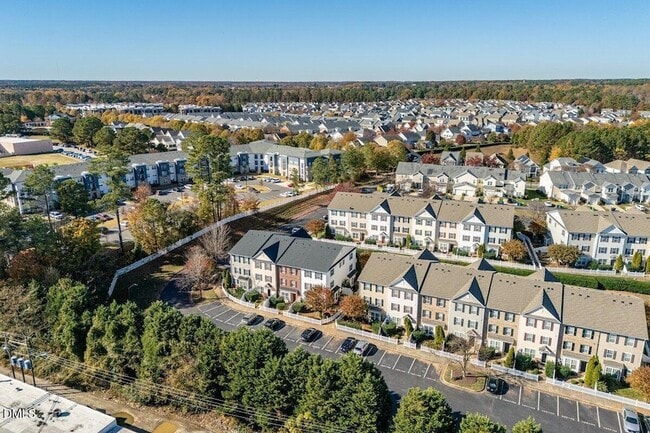 Building Photo - 1130 Renewal Pl Unit 100