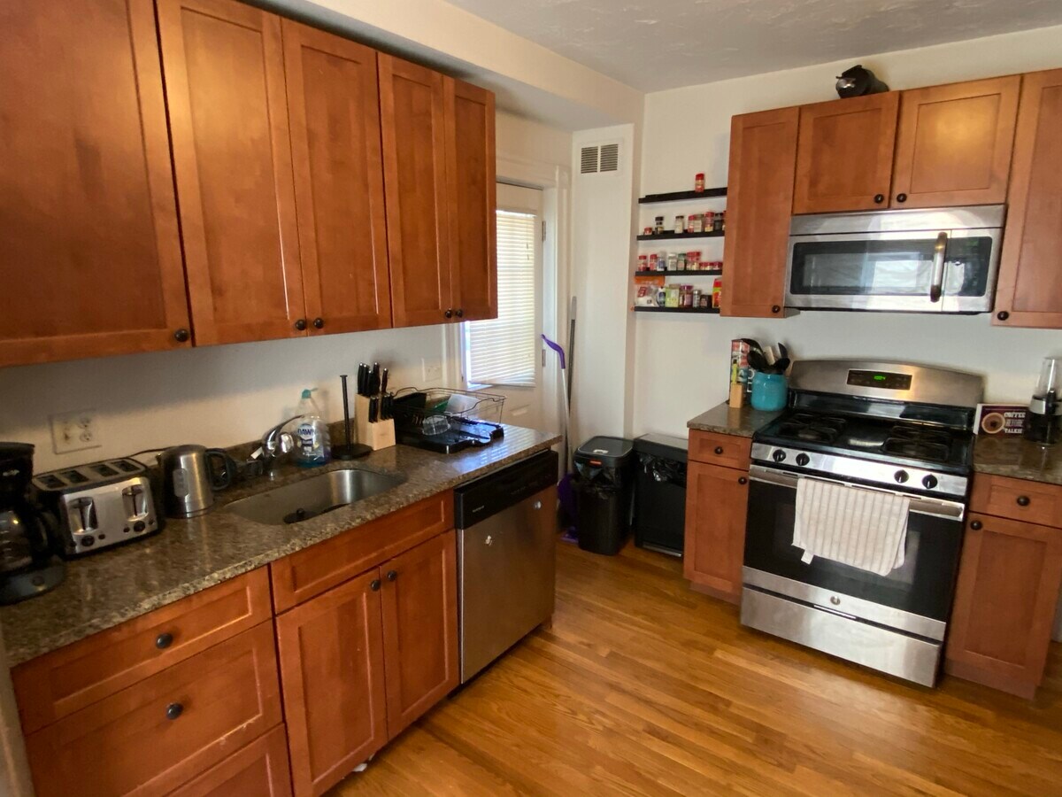 Photo - 64 Murdock St Unit 2