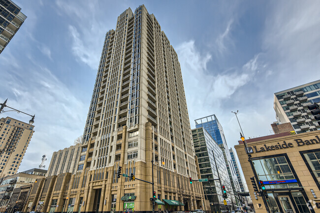 Building Photo - 1400 S Michigan Ave Unit 500 Rental