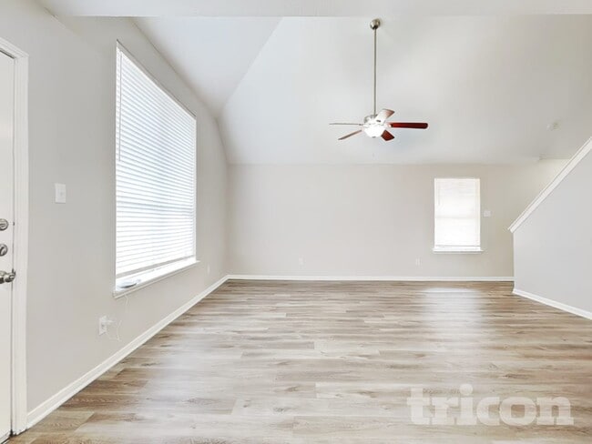 Photo - 6638 Windy River Ln