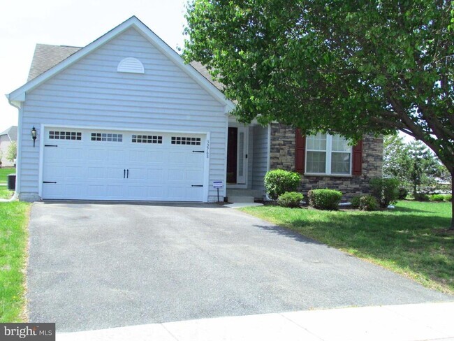 Building Photo - 32768 Spring Water Dr Rental