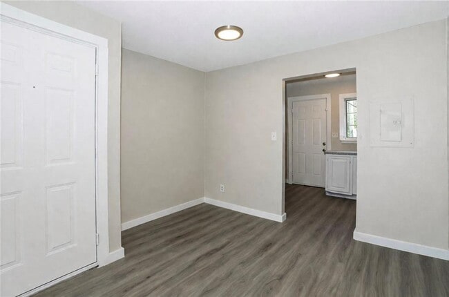 Photo - 2055 Alison Ct SW Unit 8