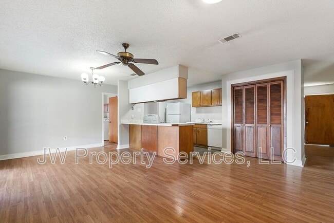 Photo - 5036 Highland Dr