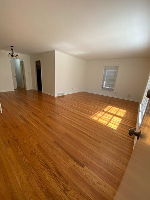Building Photo - Newly updated large 1000 sq ft 1 bedroom, 1 bathroom apartment in the heart of Cherokee Triangle Unit 1