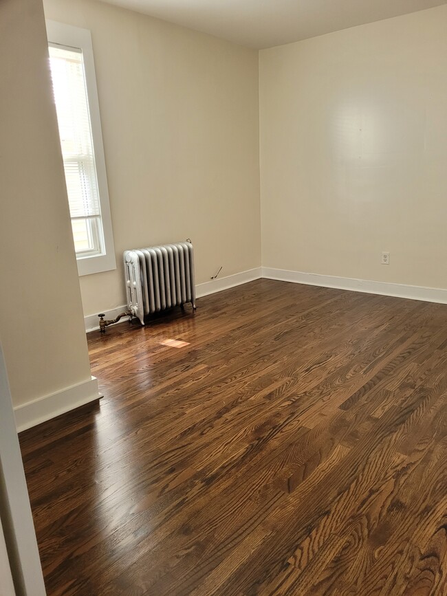 Dormitorio - 402 E 18th St Unidad 402 e 18th st.  # 2