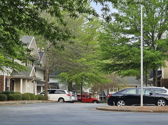 Azalea Place Apartments - Building Exterior