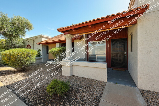 Photo - 10815 W Northern Ave Unidad 104