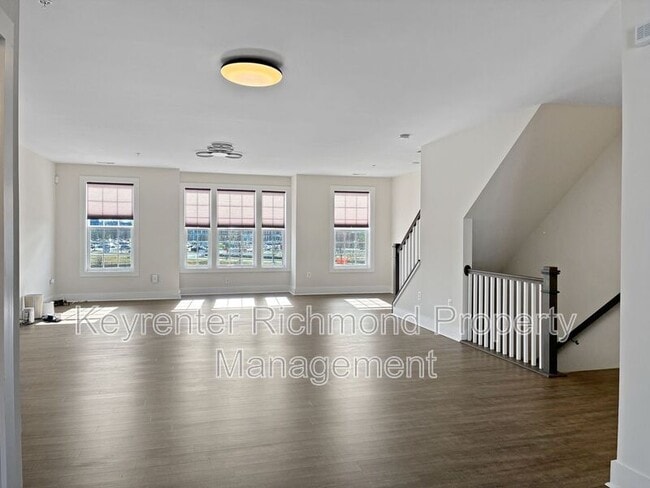 Photo - 4320 Bon Secours Pkwy Unidad B