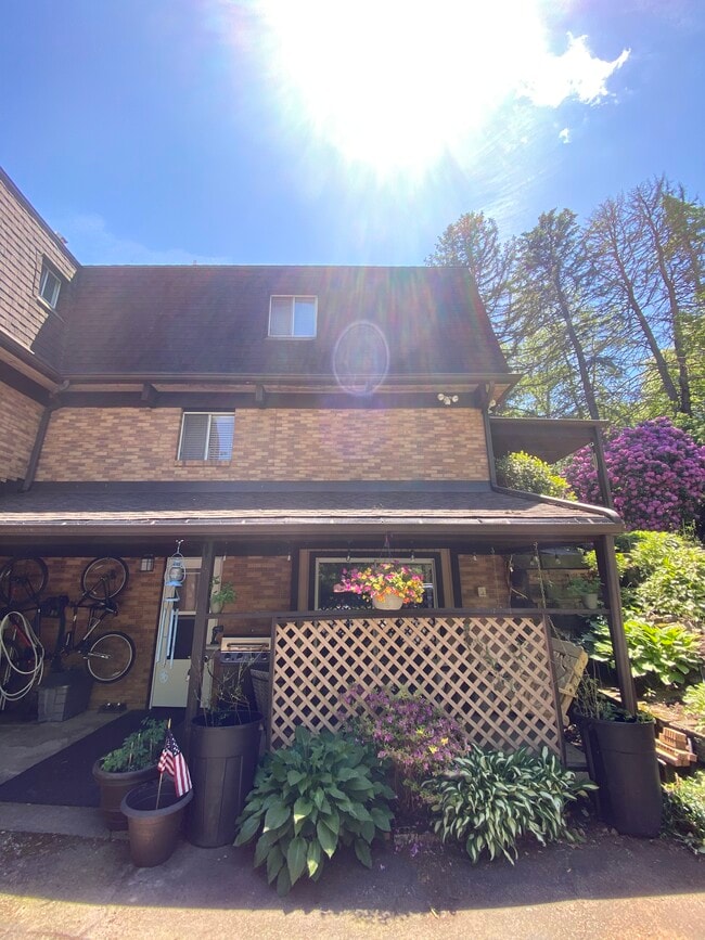 Photo - 1829 Duncan Ave Unit 1