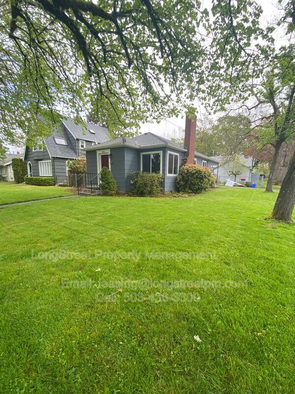 Photo - 390 23rd St SE