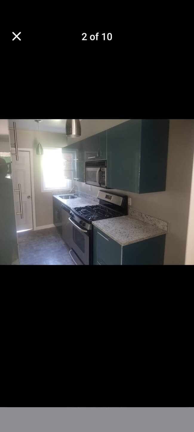Photo - 7044 Dunbar Rd
