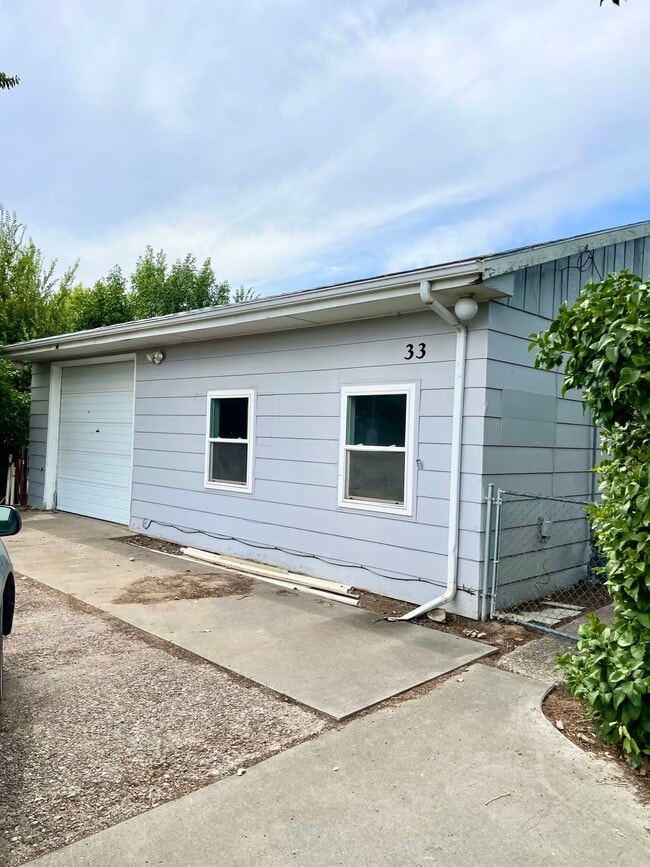 Building Photo - 1501 13th Ave SW