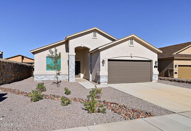 Photo - 143 Sarah Trl