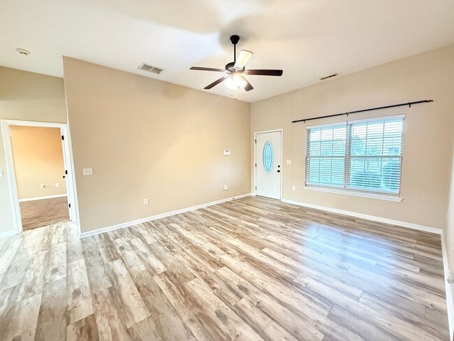 Photo - 2201 Hall Ln