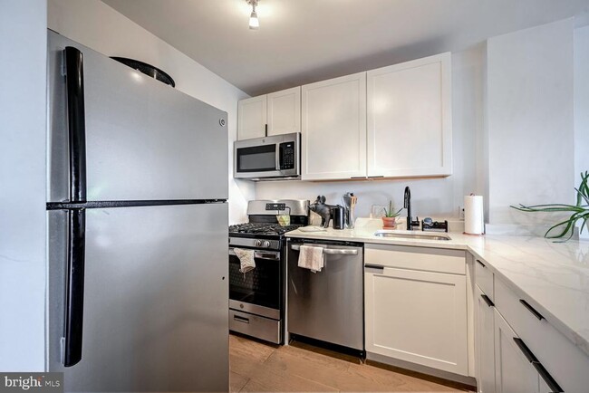 Photo - 1330 New Hampshire Ave NW Apartment Unit 822