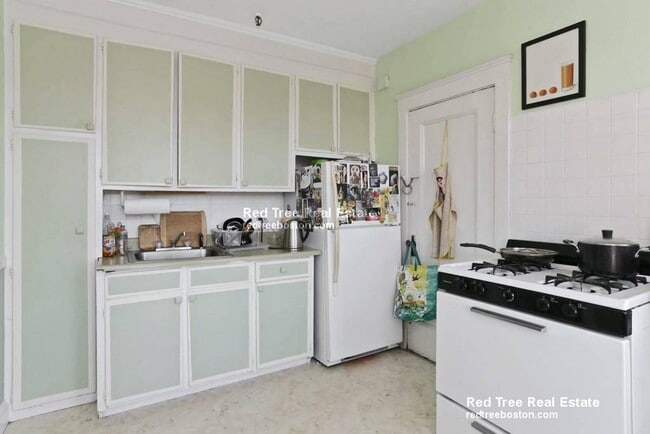 Photo - 72 Strathmore Rd Unit 11B