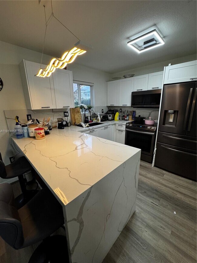 Photo - 167 SW 6th Ln