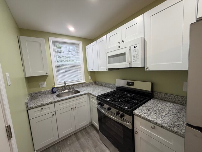 Photo - 1326 S Newkirk St