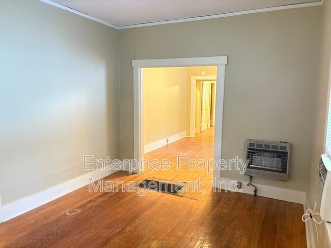 Photo - 2187 Court Ave Unit 101