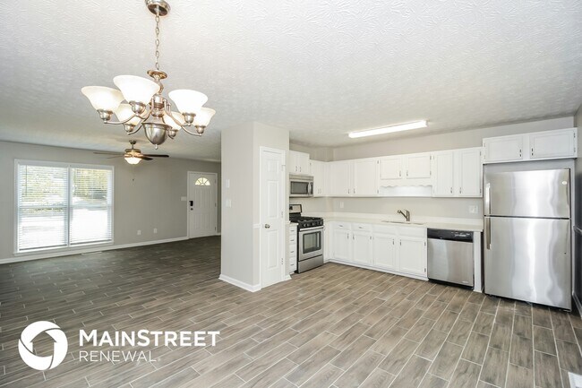 Photo - 333 Oak Landing Cir