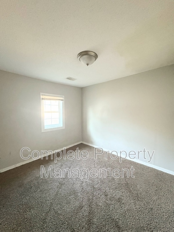 Photo - 2129 Powderly Ave SW