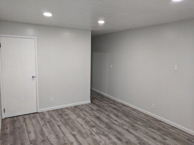 Photo - 46 Vicksburg Ct