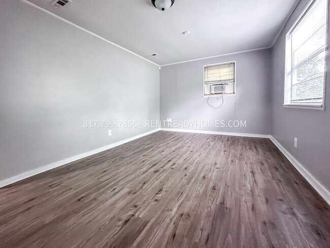 Photo - 1316 Rayfield Dr