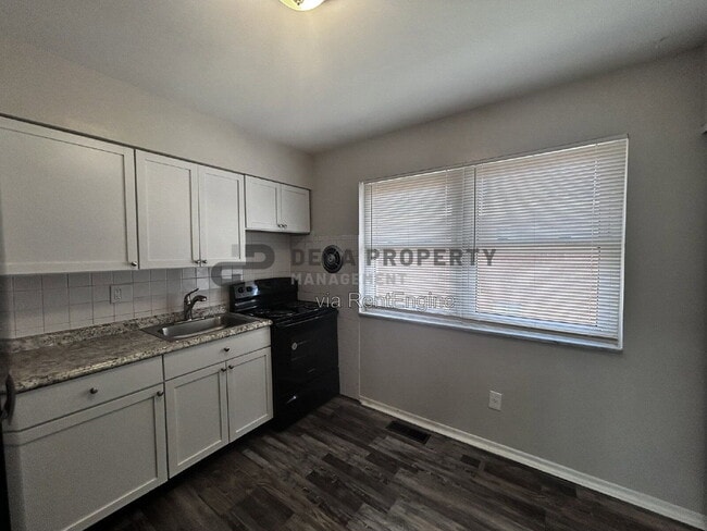 Photo - 7409 Olian Dr Unit 3