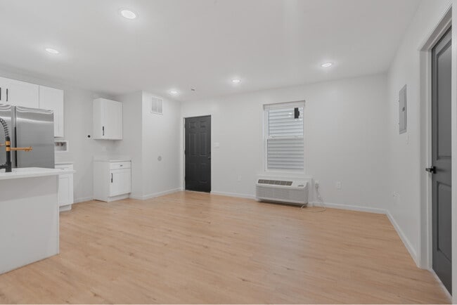 Photo - 86 N 7th St Unit 1