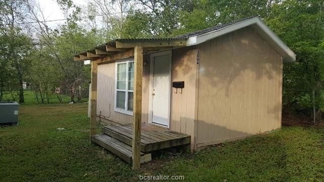 Building Photo - 500 Nagle St