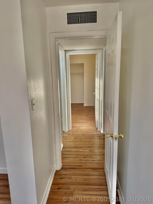 Photo - 265 SW 11th Ave