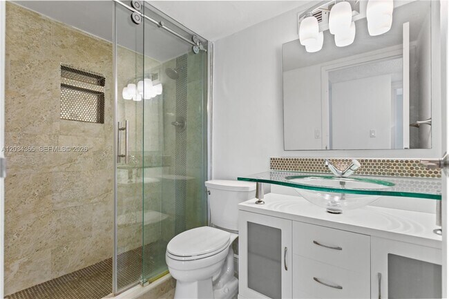 Photo - 17021 N Bay Rd Unidad 429