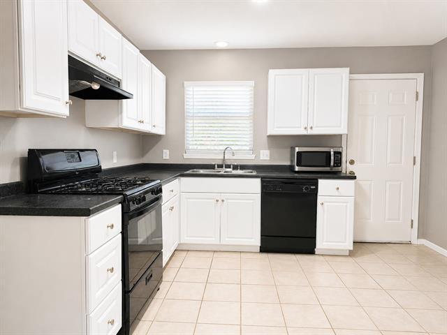 Photo - 10518 Galena St