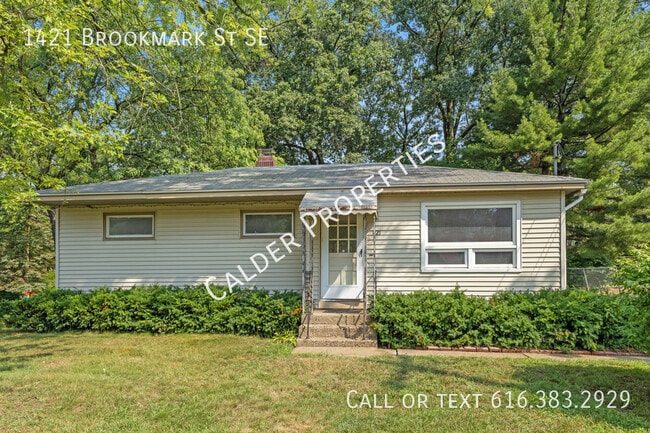 Building Photo - 1421 Brookmark St SE Rental