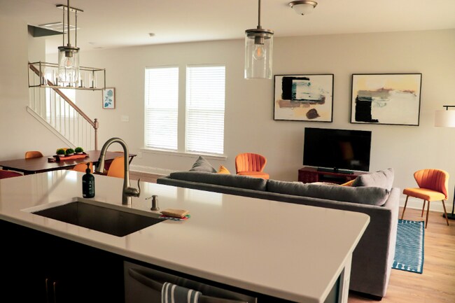 Photo - 1001 Canary Pepper Dr