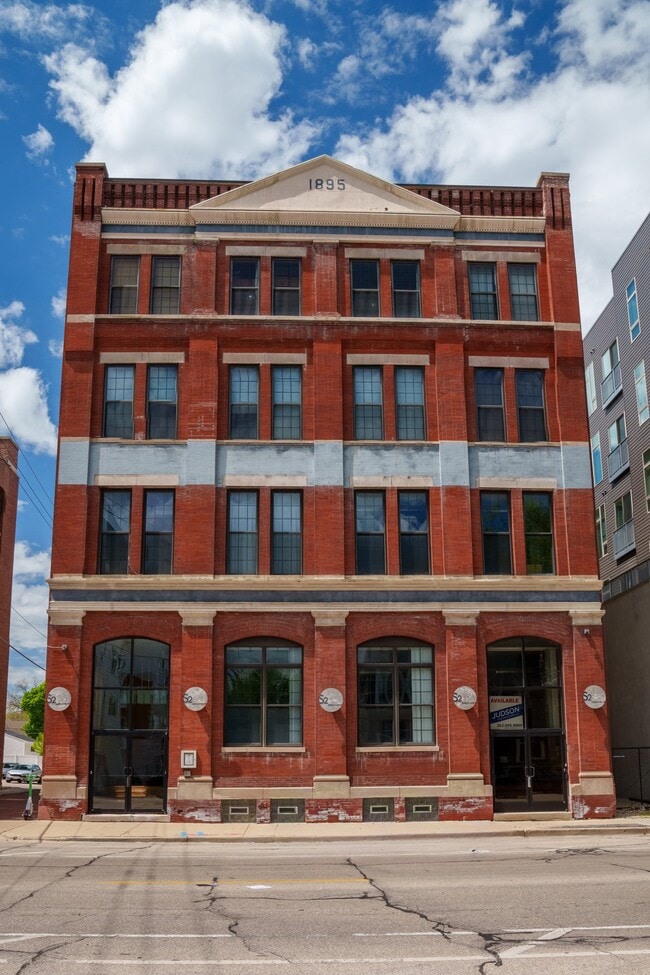 Building Photo - 1017 S 2nd St Unit 202