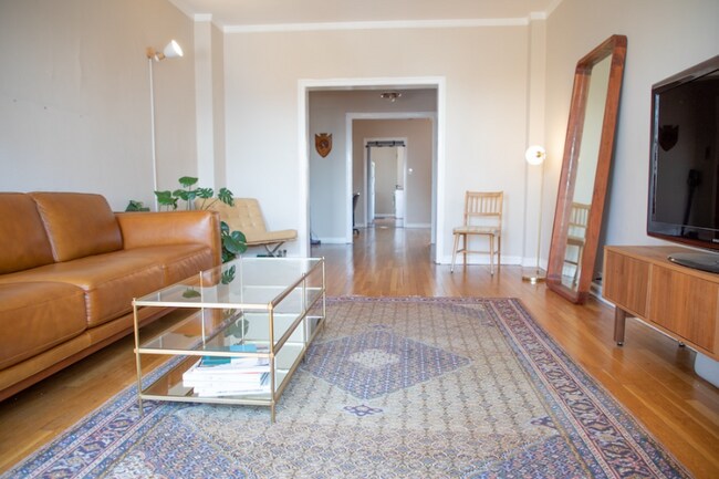 Photo - 434 W Roscoe St Unidad 6B