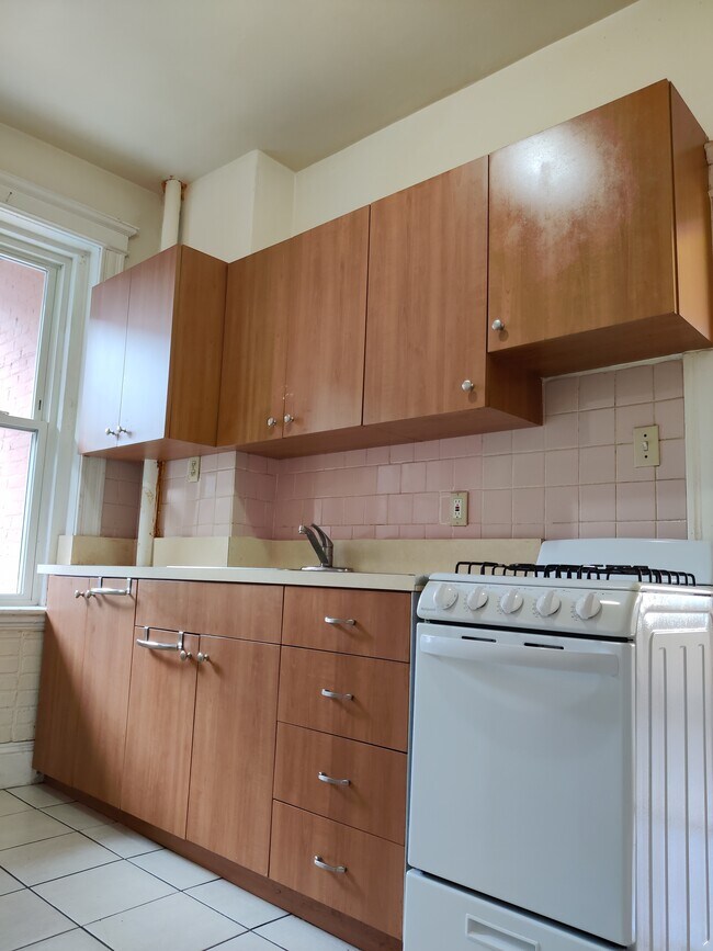 4 Price Rd Unit 8